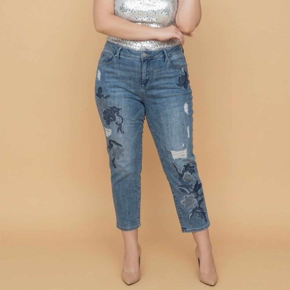 Chico's Light Blue Cropped Jeans with Floral Appliqué